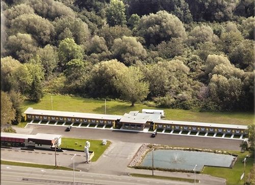 Motel Spring Chateau Richer Zewnętrze zdjęcie